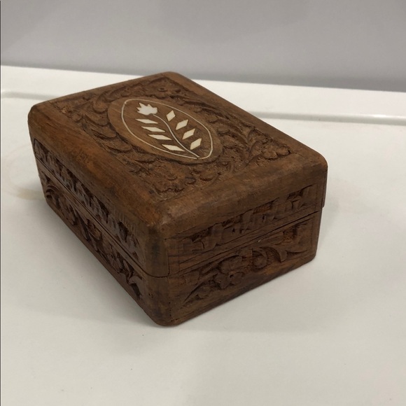 Handcrafted Wooden Decorative Box from India - Picture 4 of 4